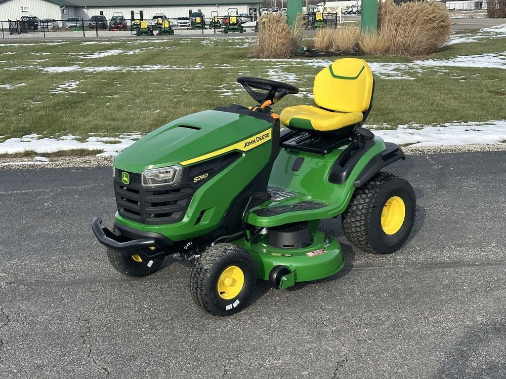Image of John Deere S240 Primary image