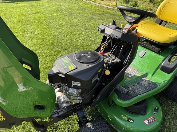 Image of John Deere S240 Primary image