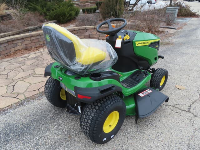 Image of John Deere S240 equipment image 3