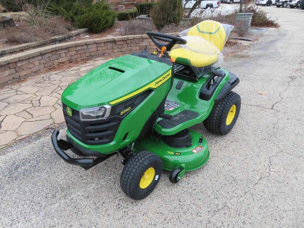 Main image John Deere S240