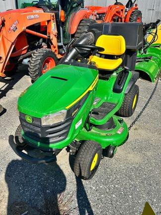 Image of John Deere S240 equipment image 1