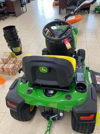 Image of John Deere S240 equipment image 3