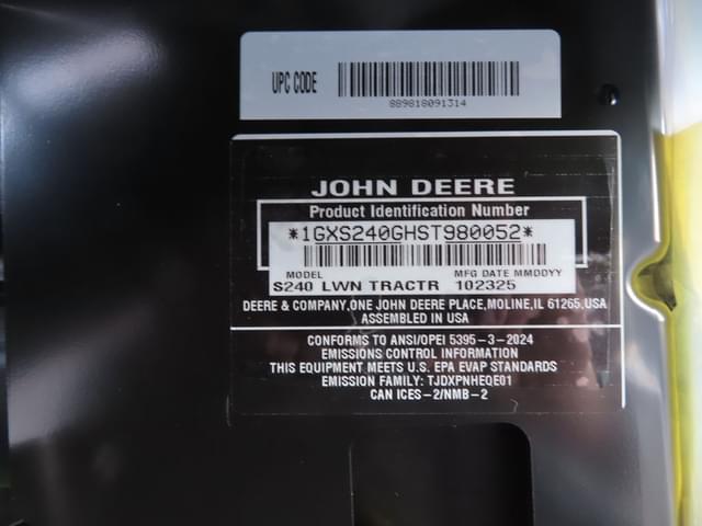 Image of John Deere S240 equipment image 4