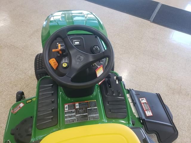 Image of John Deere S240 equipment image 3