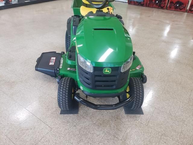 Image of John Deere S240 equipment image 1
