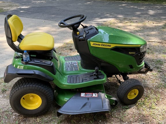 2025 John Deere S240 Equipment Image0
