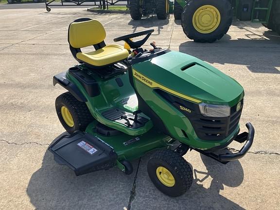 Image of John Deere S240 equipment image 2