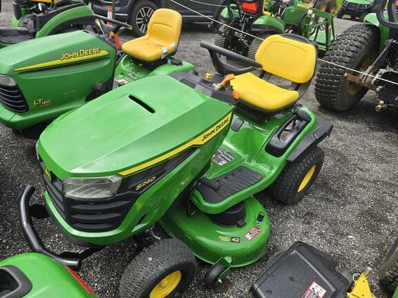 Image of John Deere S240 Image 1