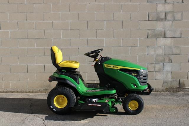 Image of John Deere S240 equipment image 1