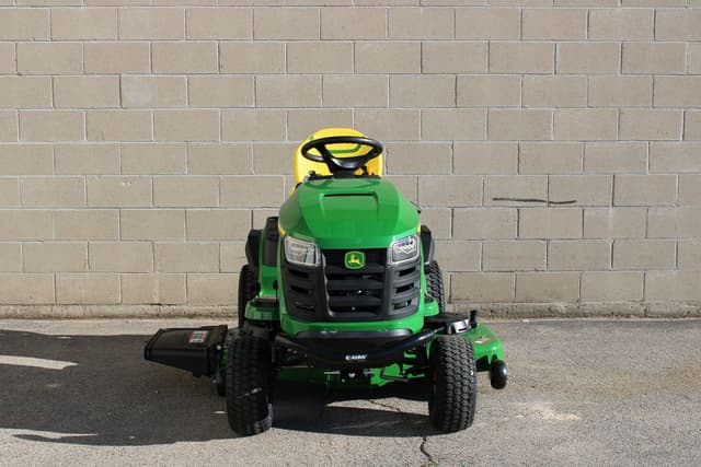 Image of John Deere S240 equipment image 2