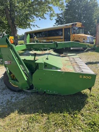 Image of John Deere S300 equipment image 1