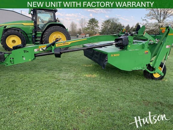 Image of John Deere S300 equipment image 2