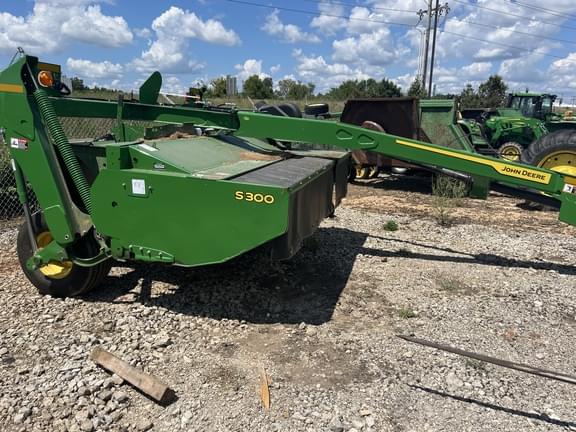 Image of John Deere S300 equipment image 2