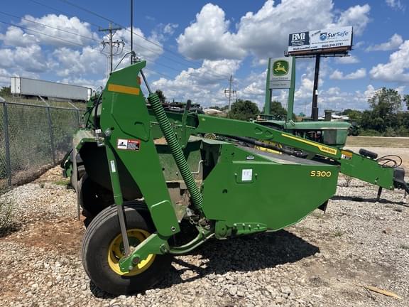 Image of John Deere S300 equipment image 1