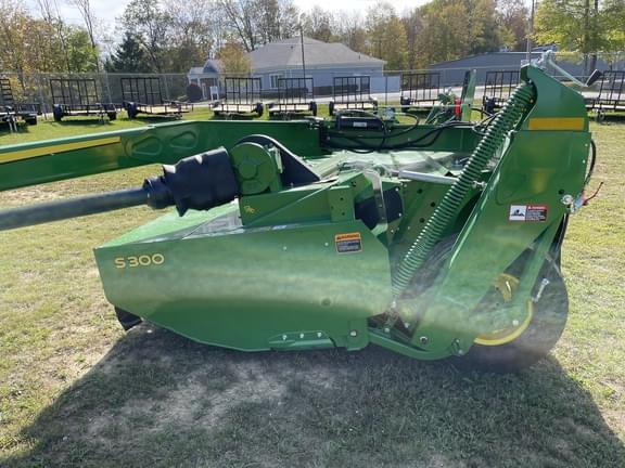 Image of John Deere S300 equipment image 3