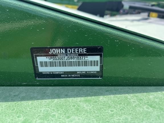 Image of John Deere S300 equipment image 2