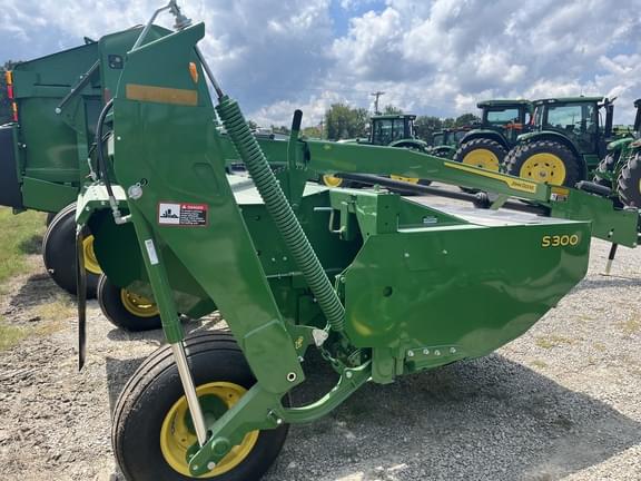 Image of John Deere S300 equipment image 3