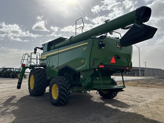 Image of John Deere S7 600 equipment image 2