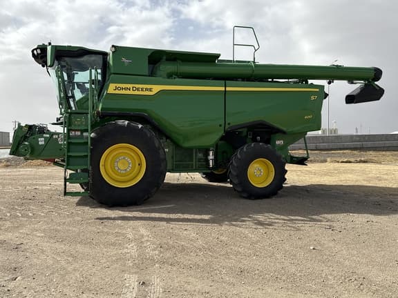 Image of John Deere S7 600 equipment image 4