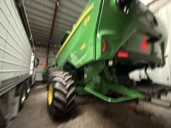 Image of John Deere S7 600 equipment image 1