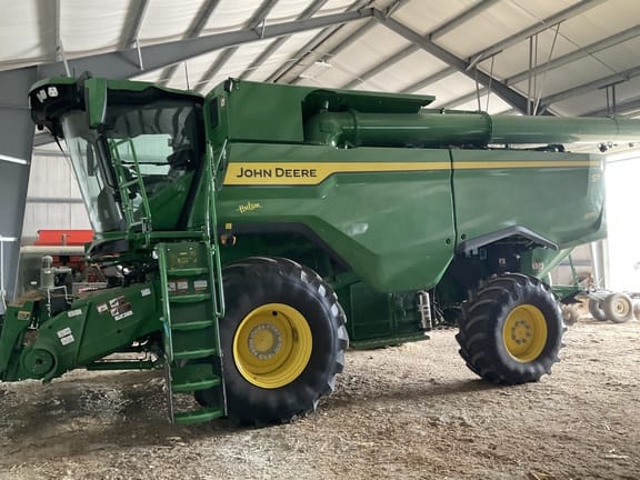 2025 John Deere S7 600 Equipment Image0
