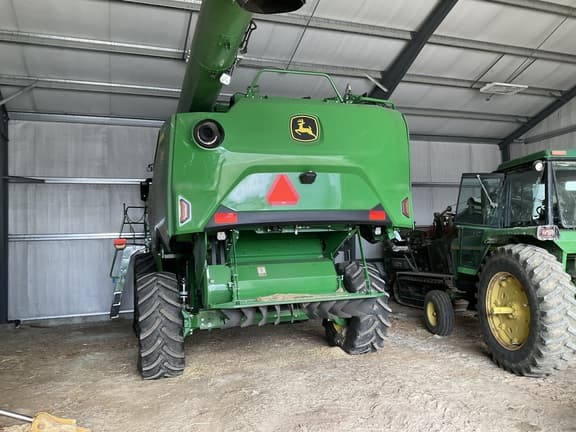 Image of John Deere S7 600 equipment image 3