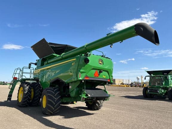 Image of John Deere S7 700 equipment image 2