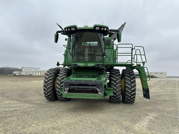 2025 John Deere S7 700 Equipment Image0