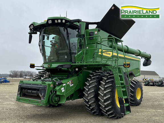 2025 John Deere S7 700 Equipment Image0