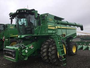 2025 John Deere S7 700 Image