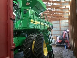 2025 John Deere S7 700 Image