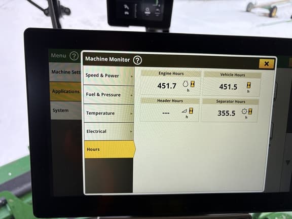 Image of John Deere S7 700 equipment image 2