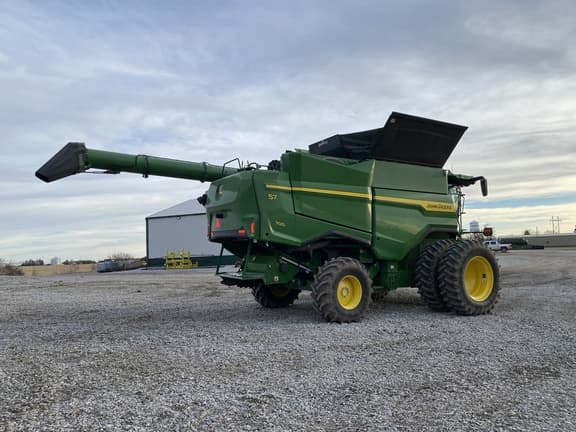 Image of John Deere S7 700 equipment image 4