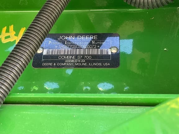 Image of John Deere S7 700 equipment image 3