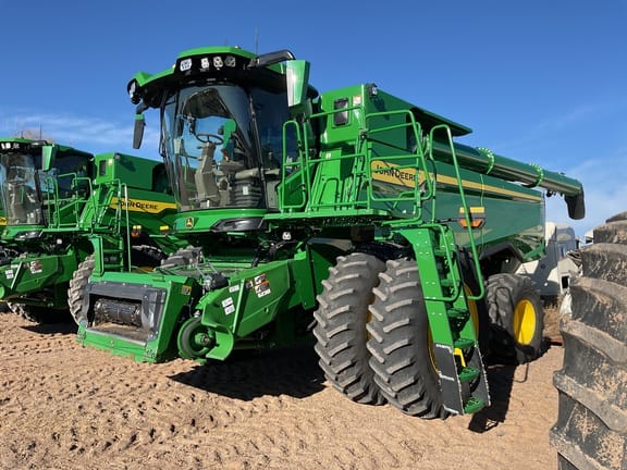 2025 John Deere S7 700 Equipment Image0