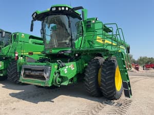 2025 John Deere S7 700 Image