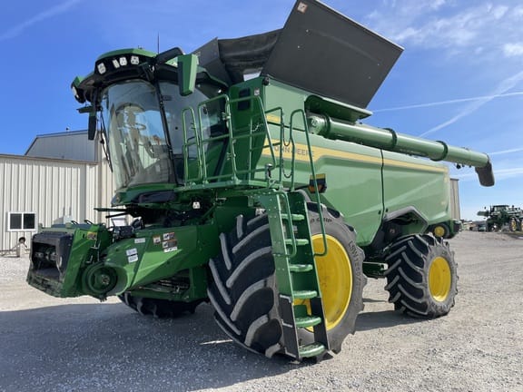 2025 John Deere S7 700 Equipment Image0