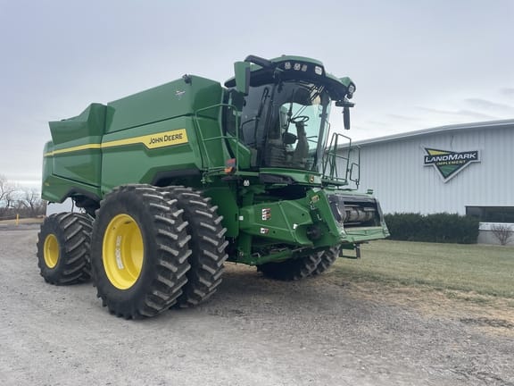 2025 John Deere S7 700 Equipment Image0