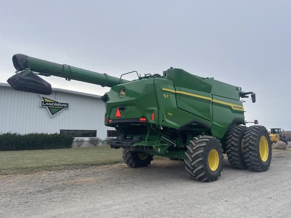 Image of John Deere S7 700 equipment image 3