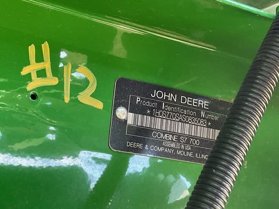Image of John Deere S7 700 equipment image 3