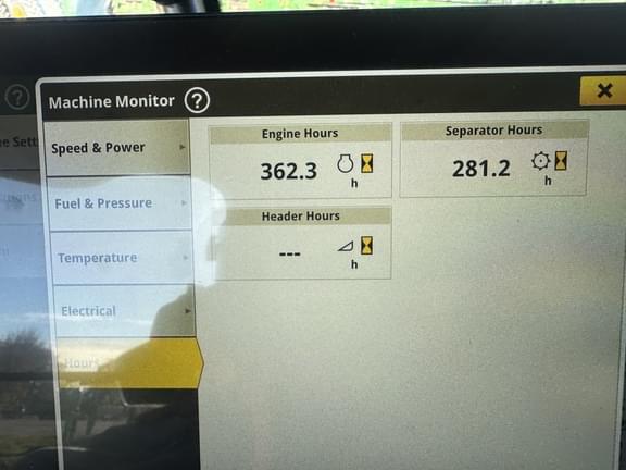 Image of John Deere S7 700 equipment image 1