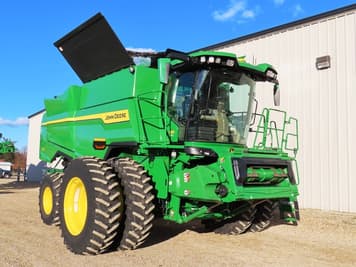 Main image John Deere S7 700