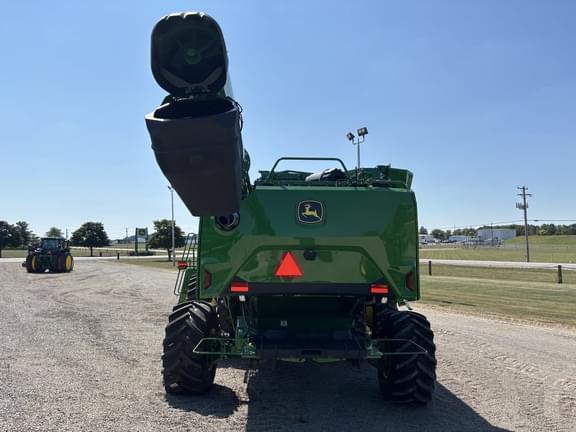 Image of John Deere S7 700 equipment image 3