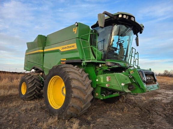 2025 John Deere S7 700 Equipment Image0