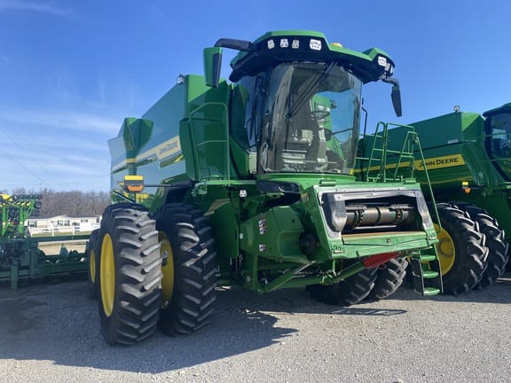 2025 John Deere S7 700 Equipment Image0