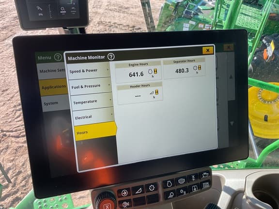 Image of John Deere S7 700 equipment image 3
