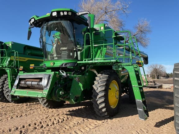 Image of John Deere S7 700 equipment image 1