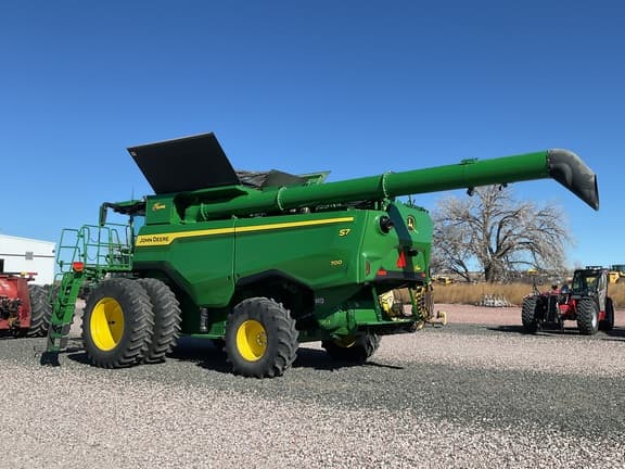 Image of John Deere S7 700 equipment image 3