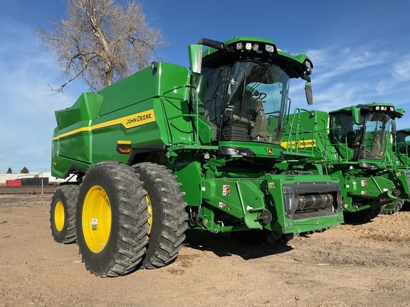 2025 John Deere S7 700 Equipment Image0
