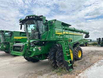 2025 John Deere S7 700 Equipment Image0